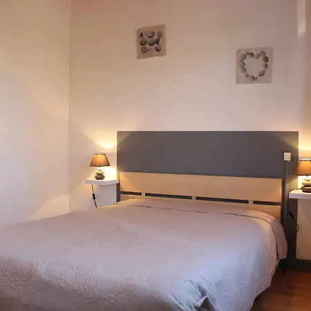 Prázdninový dům Maison Avec Jardin Et Terrasse Pres De La Plage - Fr-1-246A-92 *