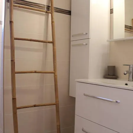 Maison Avec Jardin Et Terrasse Pres De La Plage - Fr-1-246A-92